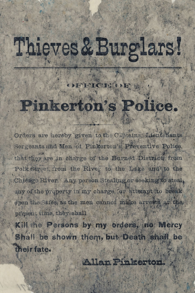Plakat mit fettem schwarzem Text "Diebe & Einbrecher Pinkertons Polizei" in der Mitte auf einem weißen Hintergrund gerahmt von einem schmalen schwarzen Rand.
