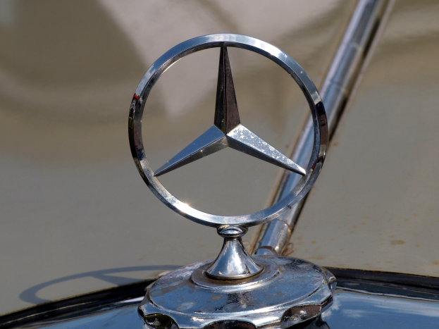 Mercedes-Benz: 100 Jahre Stern auf der Haube