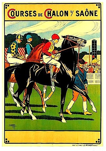 Plakat, das ein Pferderennen mit Jockeys auf Pferden zeigt, umgeben von einer Menschenmenge hinter einem Zaun, mit Bäumen und einem bewölkten Himmel im Hintergrund, und Text, der die Rennstrecken beschreibt.