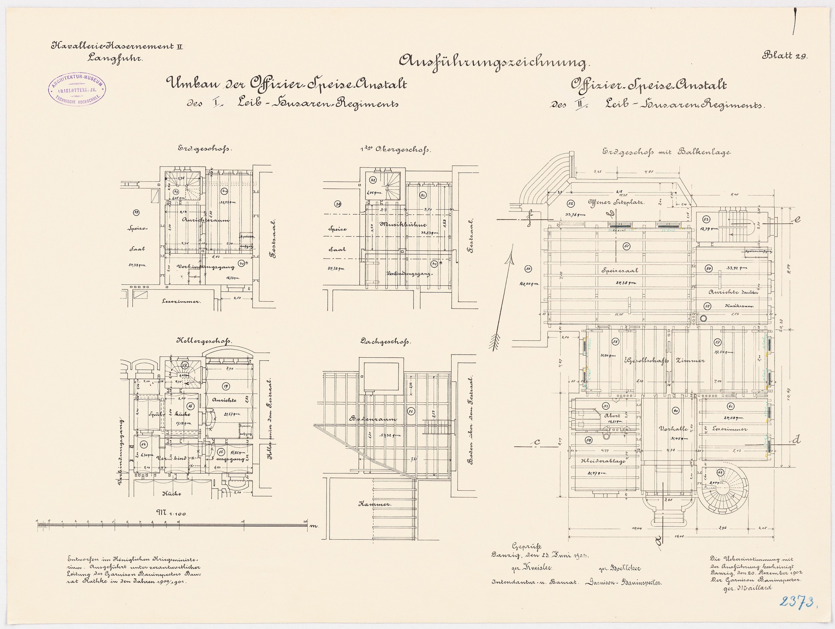 Schwarz-weißer Architekturgrundriss des ehemaligen Bundeskanzleramts in der Bundesrepublik Deutschland, der detaillierte Layouts und Anmerkungen zeigt.